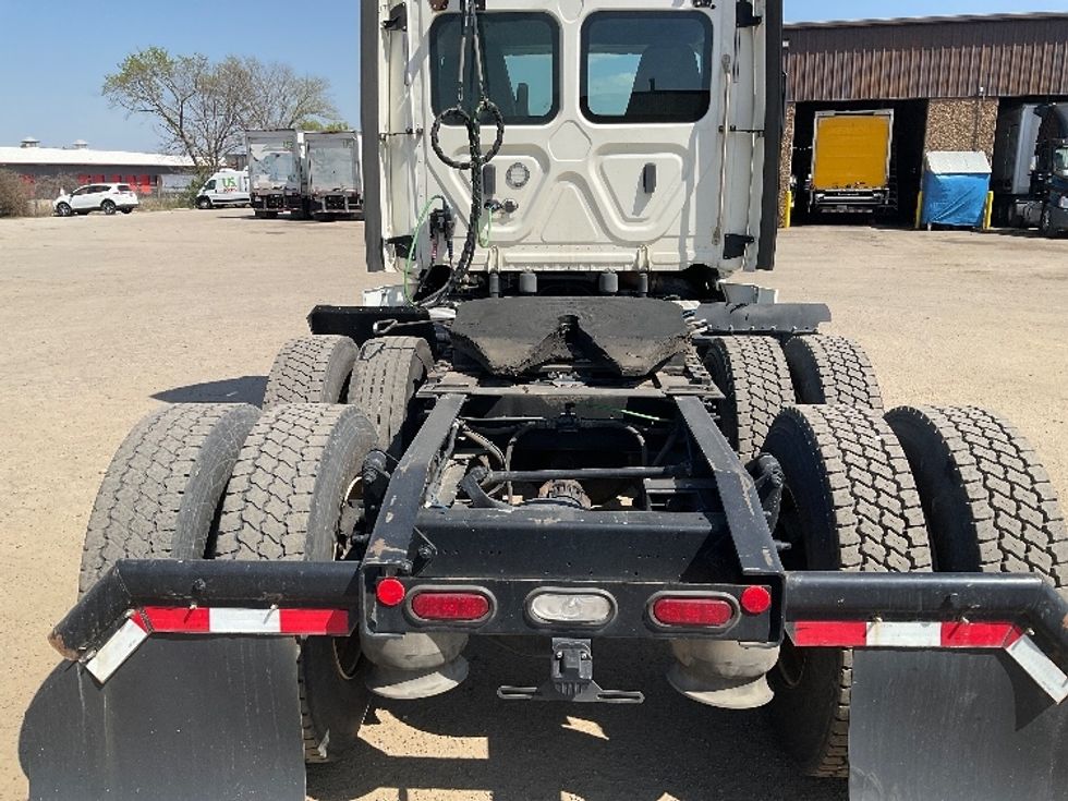 Day Cab Tractor-Heavy Duty Tractors-Freightliner-2019-Cascadia 11364ST-Fort Smith-AR-256,745\n\t\tmiles-$ 43,000 - Image 6