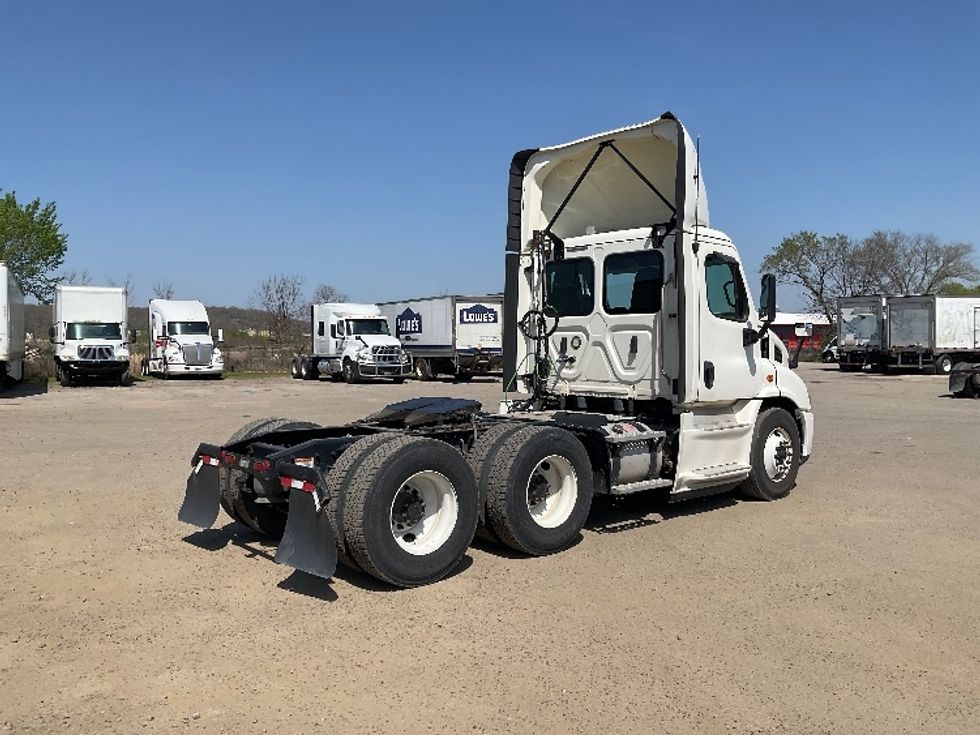 Day Cab Tractor-Heavy Duty Tractors-Freightliner-2019-Cascadia 11364ST-Fort Smith-AR-256,745\n\t\tmiles-$ 43,000 - Image 7