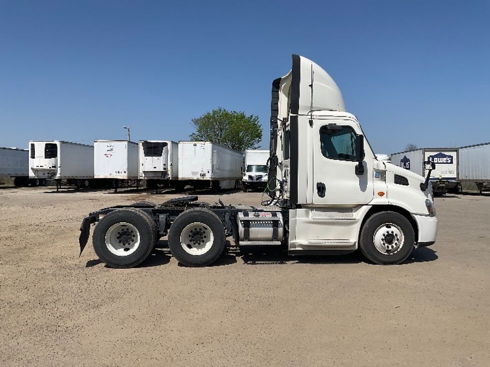 Day Cab Tractor-Heavy Duty Tractors-Freightliner-2019-Cascadia 11364ST-Fort Smith-AR-256,745\n\t\tmiles-$ 43,000 - Image 8