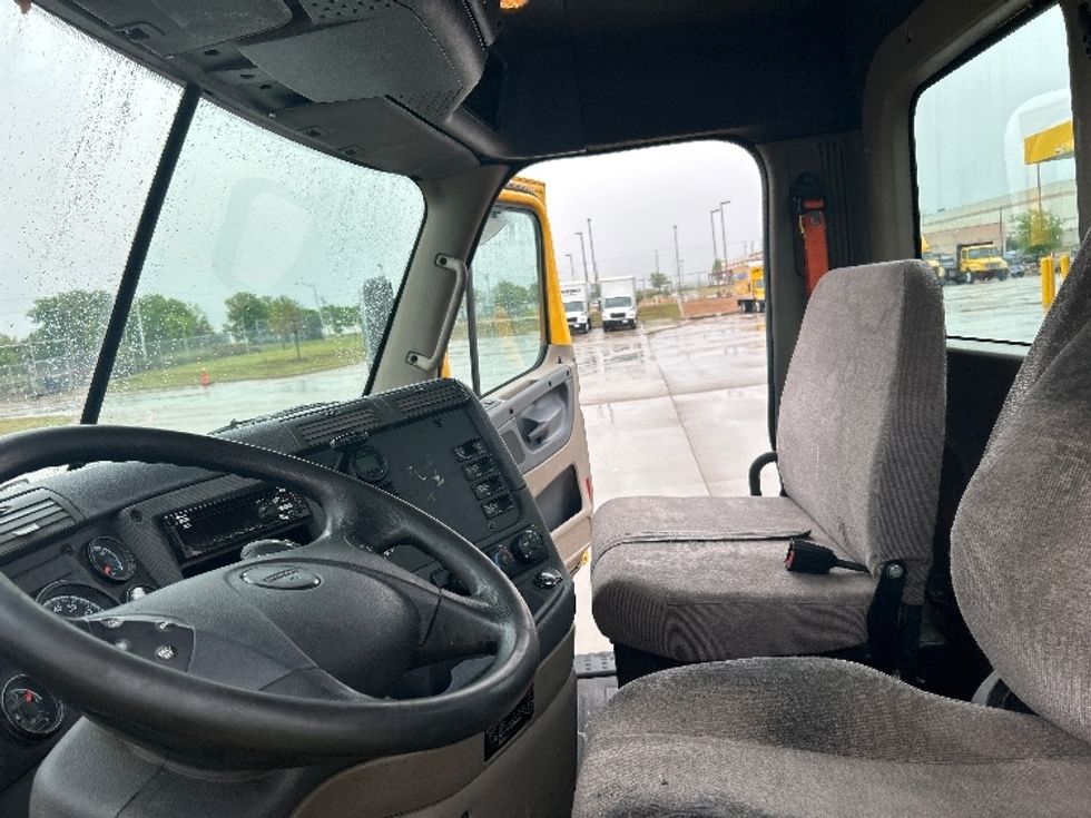 Day Cab Tractor-Heavy Duty Tractors-Freightliner-2019-Cascadia 11364ST-Fort Worth-TX-464,935\n\t\tmiles-$ 34,500 - Image 10