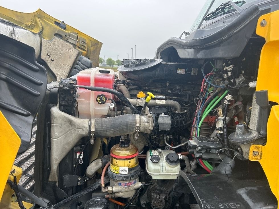 Day Cab Tractor-Heavy Duty Tractors-Freightliner-2019-Cascadia 11364ST-Fort Worth-TX-464,935\n\t\tmiles-$ 34,500 - Image 16