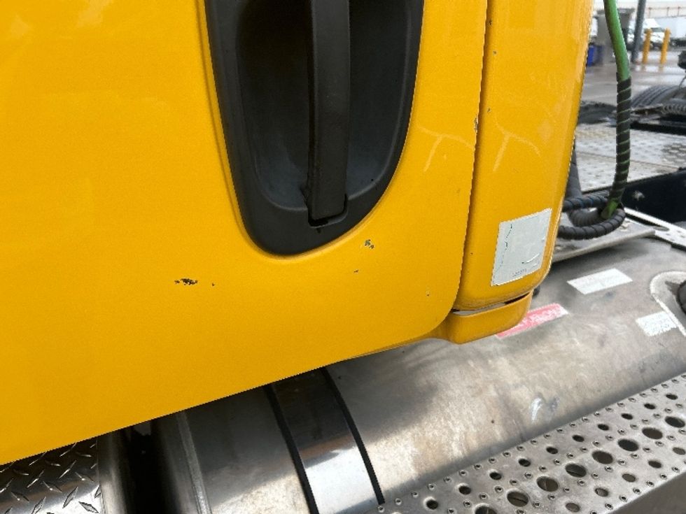 Day Cab Tractor-Heavy Duty Tractors-Freightliner-2019-Cascadia 11364ST-Fort Worth-TX-464,935\n\t\tmiles-$ 34,500 - Image 17