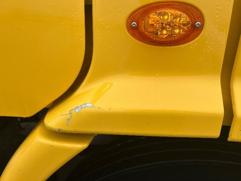 Day Cab Tractor-Heavy Duty Tractors-Freightliner-2019-Cascadia 11364ST-Fort Worth-TX-464,935\n\t\tmiles-$ 34,500 - Image 18