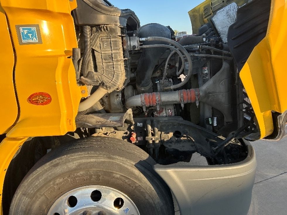 Day Cab Tractor-Heavy Duty Tractors-Freightliner-2019-Cascadia 11364ST-Fort Worth-TX-469,586\n\t\tmiles-$ 34,250 - Image 15