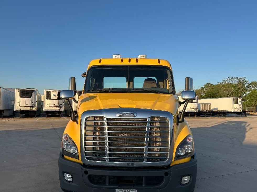 Day Cab Tractor-Heavy Duty Tractors-Freightliner-2019-Cascadia 11364ST-Fort Worth-TX-469,586\n\t\tmiles-$ 34,250 - Image 2