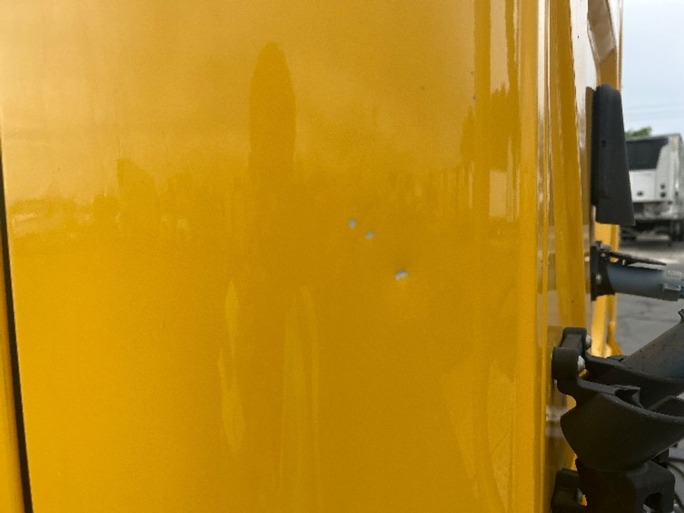 Day Cab Tractor-Heavy Duty Tractors-Freightliner-2019-Cascadia 11364ST-Fresno-CA-241,965\n\t\tmiles-$ 46,750 - Image 17