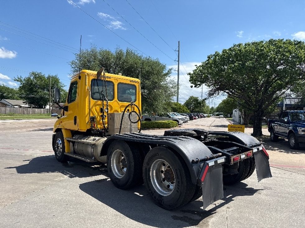Day Cab Tractor-Heavy Duty Tractors-Freightliner-2019-Cascadia 11364ST-Garland-TX-686,593\n\t\tmiles-$ 25,250 - Image 5
