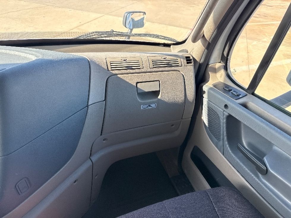 Day Cab Tractor-Heavy Duty Tractors-Freightliner-2019-Cascadia 11364ST-Grand Prairie-TX-48,019\n\t\tmiles-$ 54,500 - Image 13