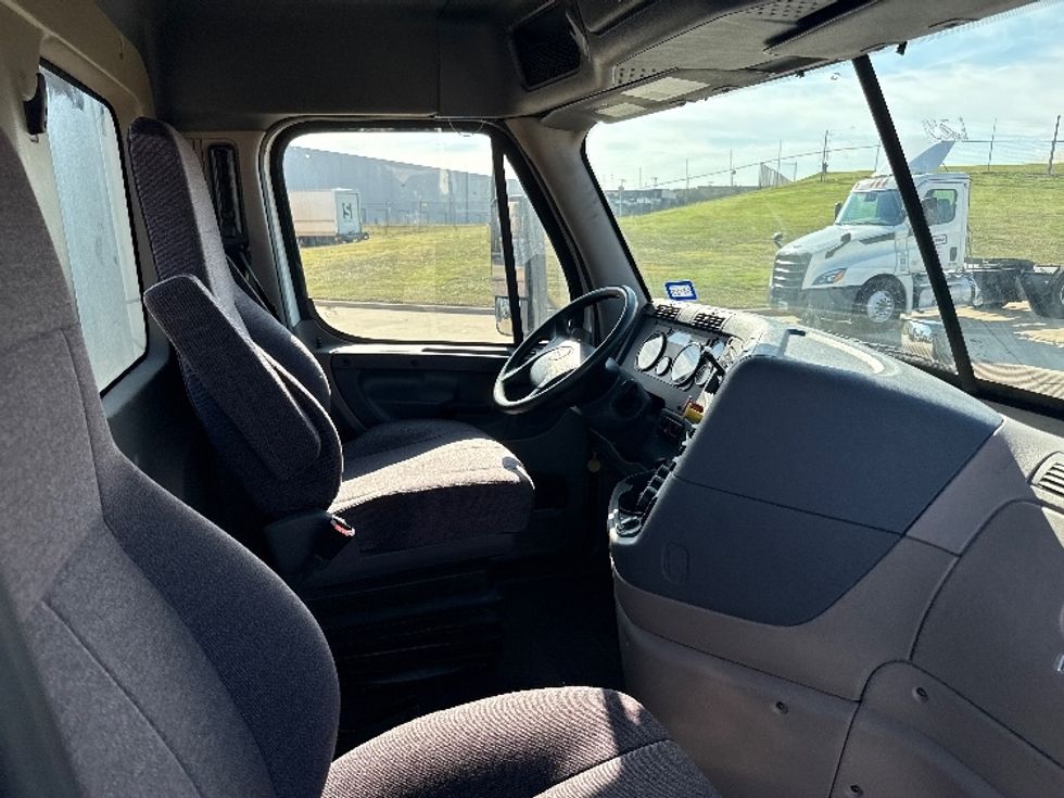 Day Cab Tractor-Heavy Duty Tractors-Freightliner-2019-Cascadia 11364ST-Grand Prairie-TX-48,019\n\t\tmiles-$ 54,500 - Image 14