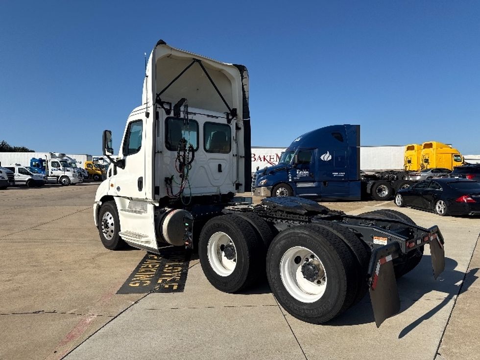 Day Cab Tractor-Heavy Duty Tractors-Freightliner-2019-Cascadia 11364ST-Grand Prairie-TX-48,019\n\t\tmiles-$ 54,500 - Image 5