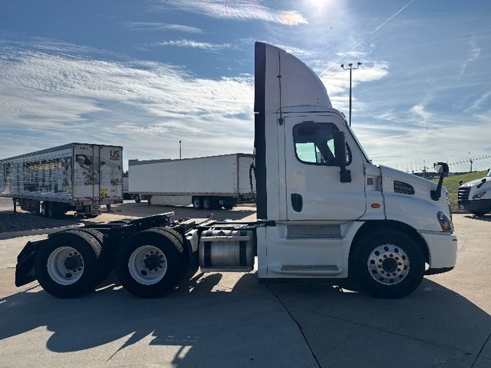 Day Cab Tractor-Heavy Duty Tractors-Freightliner-2019-Cascadia 11364ST-Grand Prairie-TX-48,019\n\t\tmiles-$ 54,500 - Image 8