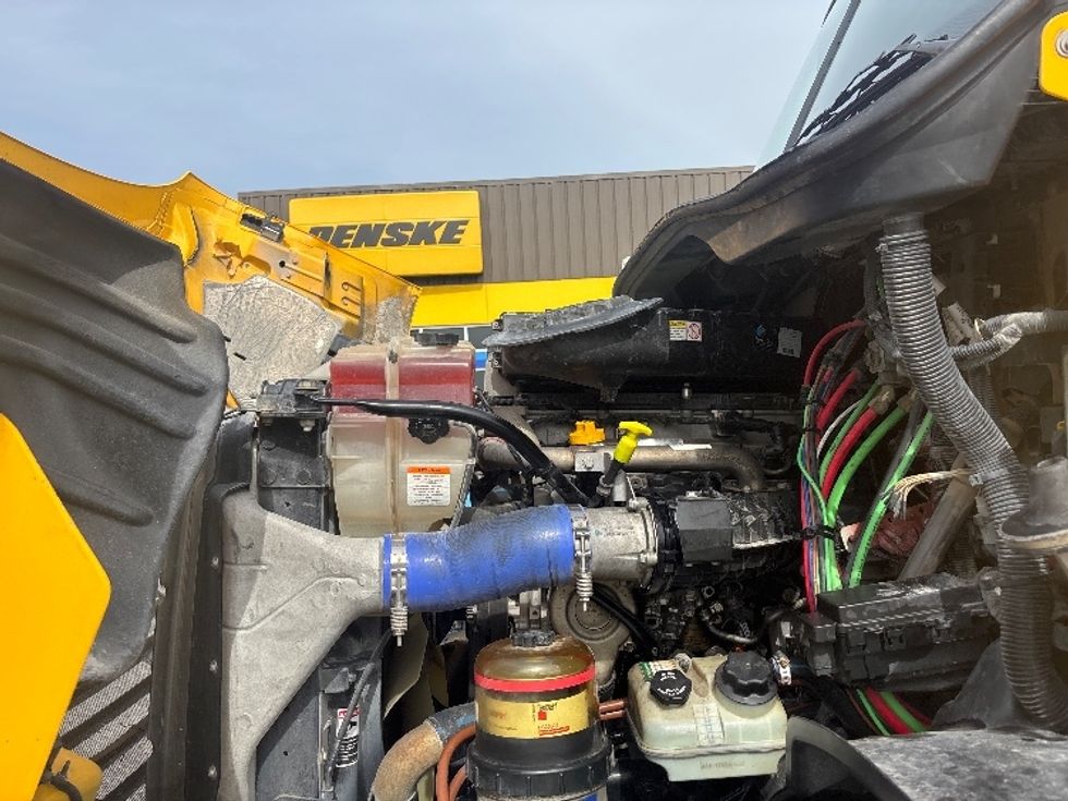 Day Cab Tractor-Heavy Duty Tractors-Freightliner-2019-Cascadia 11364ST-Hammond-LA-351,875\n\t\tmiles-$ 40,250 - Image 16