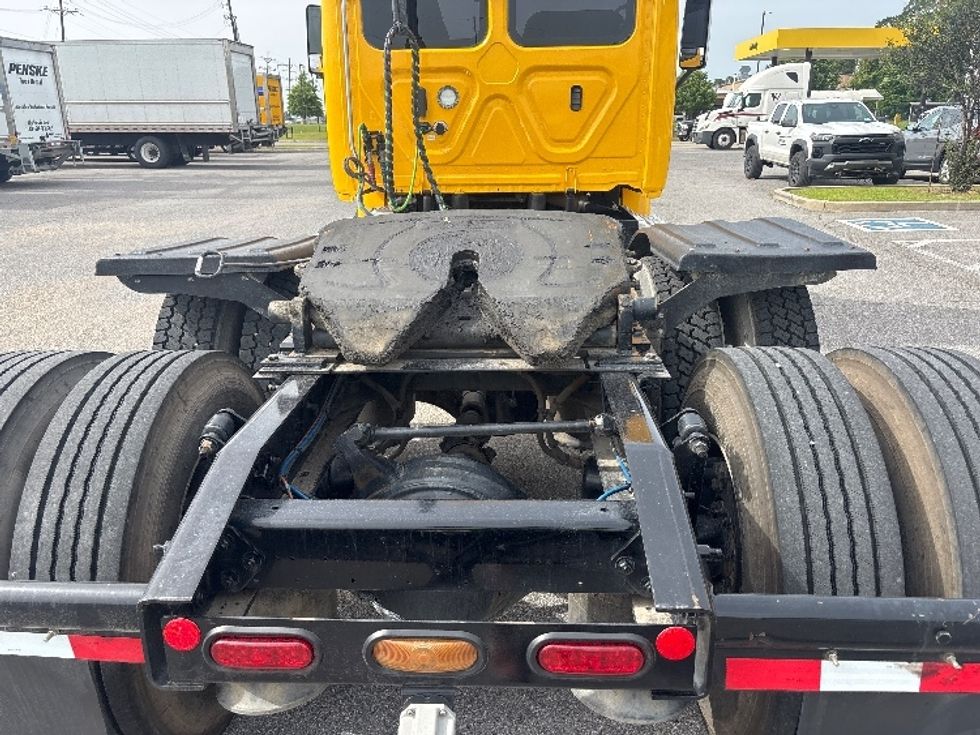 Day Cab Tractor-Heavy Duty Tractors-Freightliner-2019-Cascadia 11364ST-Hammond-LA-351,875\n\t\tmiles-$ 40,250 - Image 6