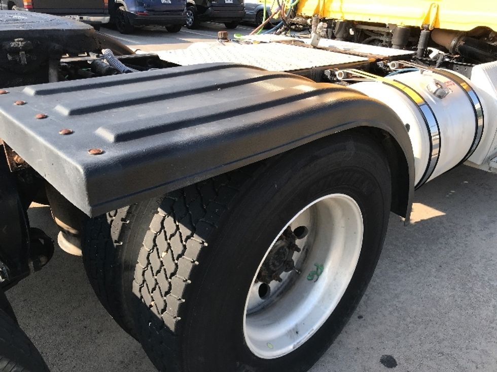 Day Cab Tractor-Heavy Duty Tractors-Freightliner-2019-Cascadia 11364ST-Houston-TX-338,024\n\t\tmiles-$ 38,000 - Image 18