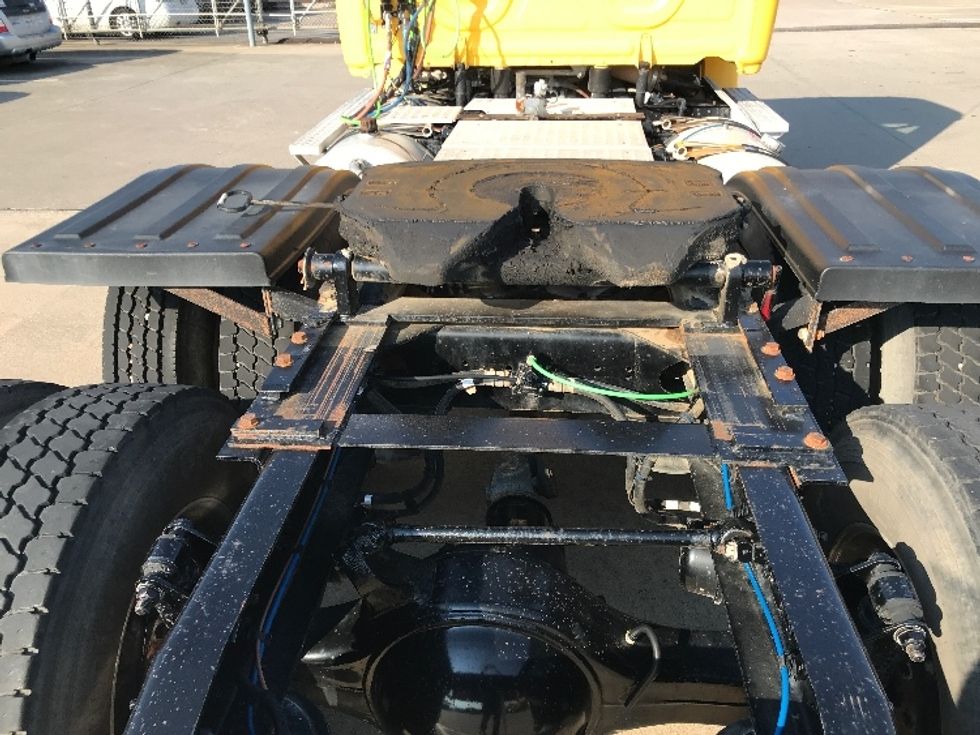 Day Cab Tractor-Heavy Duty Tractors-Freightliner-2019-Cascadia 11364ST-Houston-TX-338,024\n\t\tmiles-$ 38,000 - Image 6