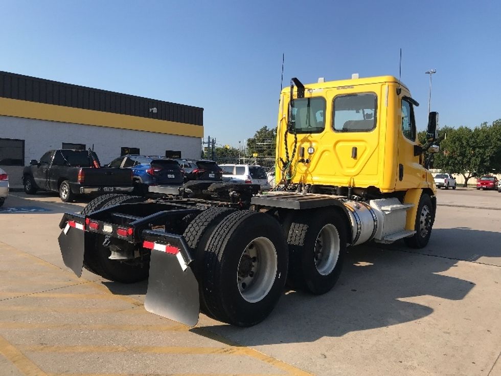 Day Cab Tractor-Heavy Duty Tractors-Freightliner-2019-Cascadia 11364ST-Houston-TX-338,024\n\t\tmiles-$ 38,000 - Image 7