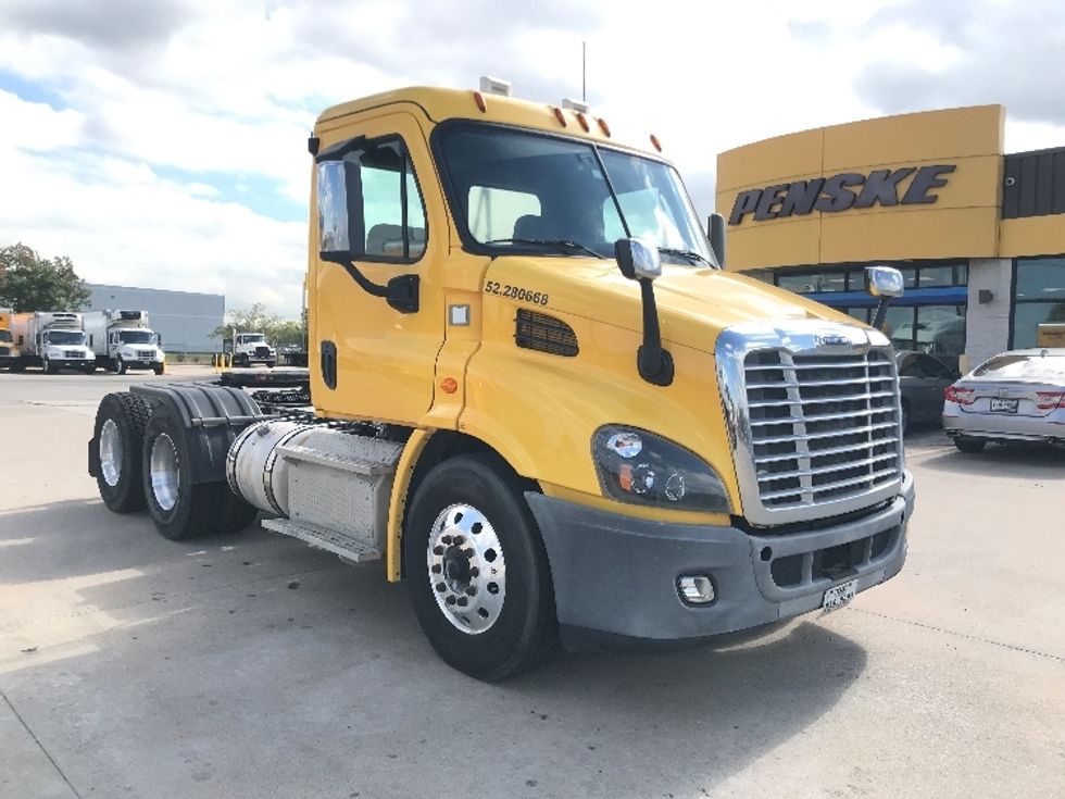 Day Cab Tractor-Heavy Duty Tractors-Freightliner-2019-Cascadia 11364ST-Houston-TX-341,898\n\t\tmiles-$ 37,750 - Image 1