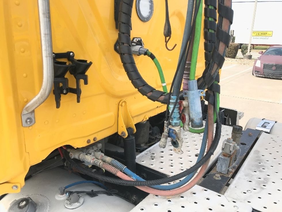 Day Cab Tractor-Heavy Duty Tractors-Freightliner-2019-Cascadia 11364ST-Houston-TX-341,898\n\t\tmiles-$ 37,750 - Image 18