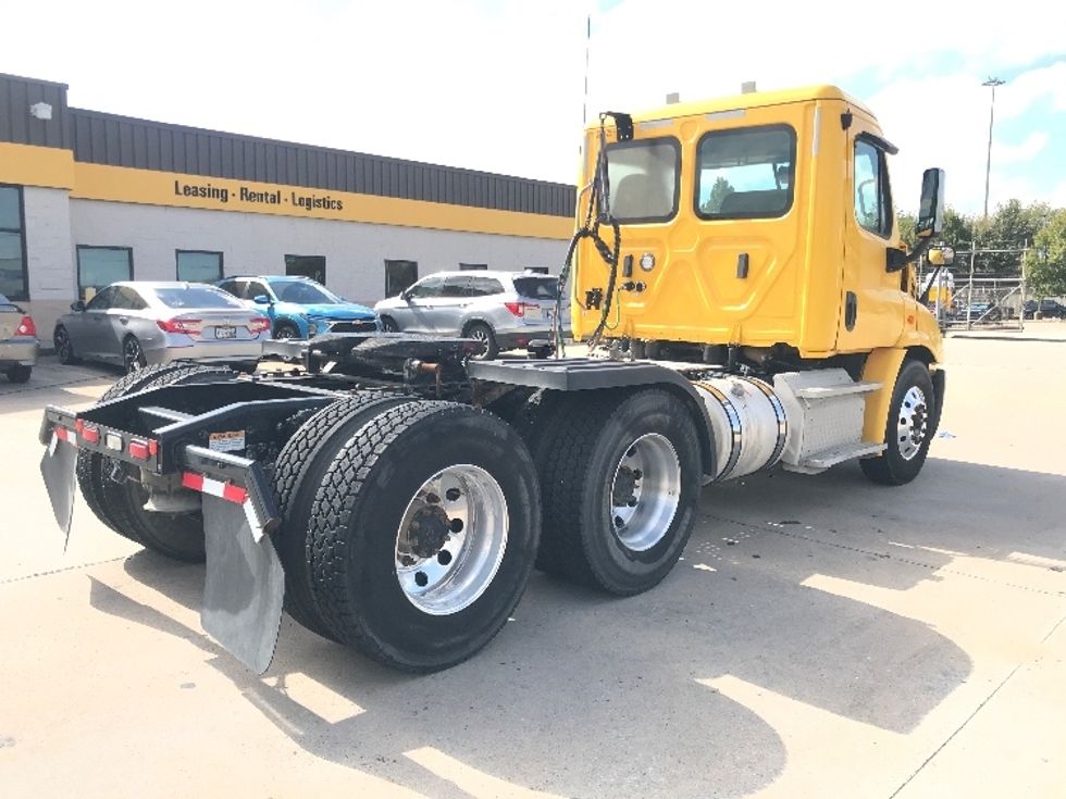 Day Cab Tractor-Heavy Duty Tractors-Freightliner-2019-Cascadia 11364ST-Houston-TX-341,898\n\t\tmiles-$ 37,750 - Image 7