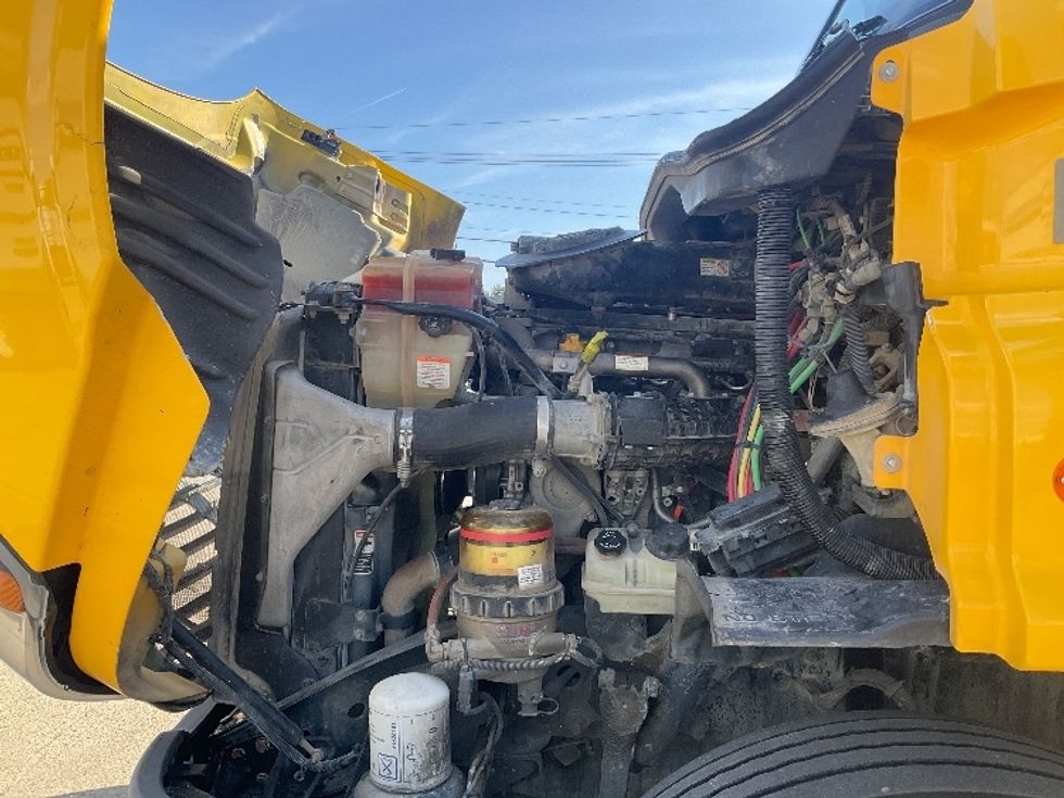 Day Cab Tractor-Heavy Duty Tractors-Freightliner-2019-Cascadia 11364ST-Houston-TX-365,806\n\t\tmiles-$ 48,500 - Image 16