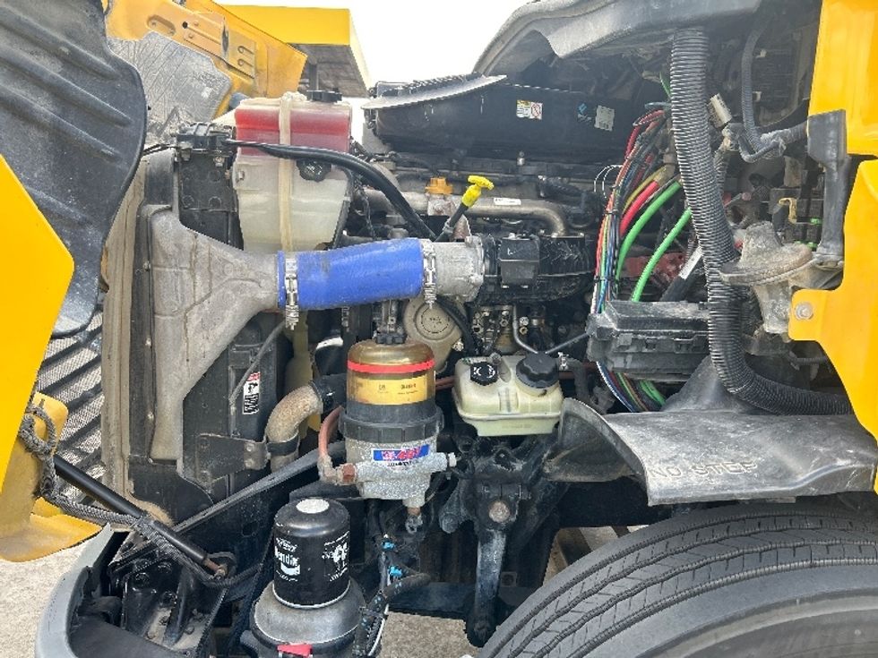 Day Cab Tractor-Heavy Duty Tractors-Freightliner-2019-Cascadia 11364ST-Houston-TX-386,970\n\t\tmiles-$ 38,250 - Image 15