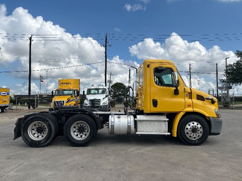 Day Cab Tractor-Heavy Duty Tractors-Freightliner-2019-Cascadia 11364ST-Houston-TX-386,970\n\t\tmiles-$ 38,250 - Image 8
