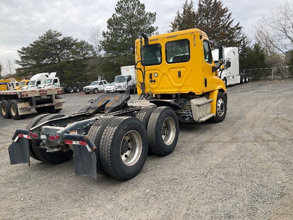 Day Cab Tractor-Heavy Duty Tractors-Freightliner-2019-Cascadia 11364ST-Indian Trail-NC-416,637\n\t\tmiles-$ 38,000 - Image 6
