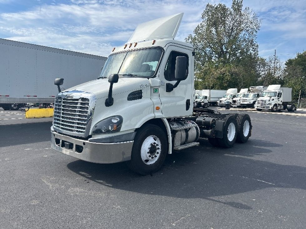 Day Cab Tractor-Heavy Duty Tractors-Freightliner-2019-Cascadia 11364ST-Indianapolis-IN-291,568\n\t\tmiles-$ 42,500 - Image 3