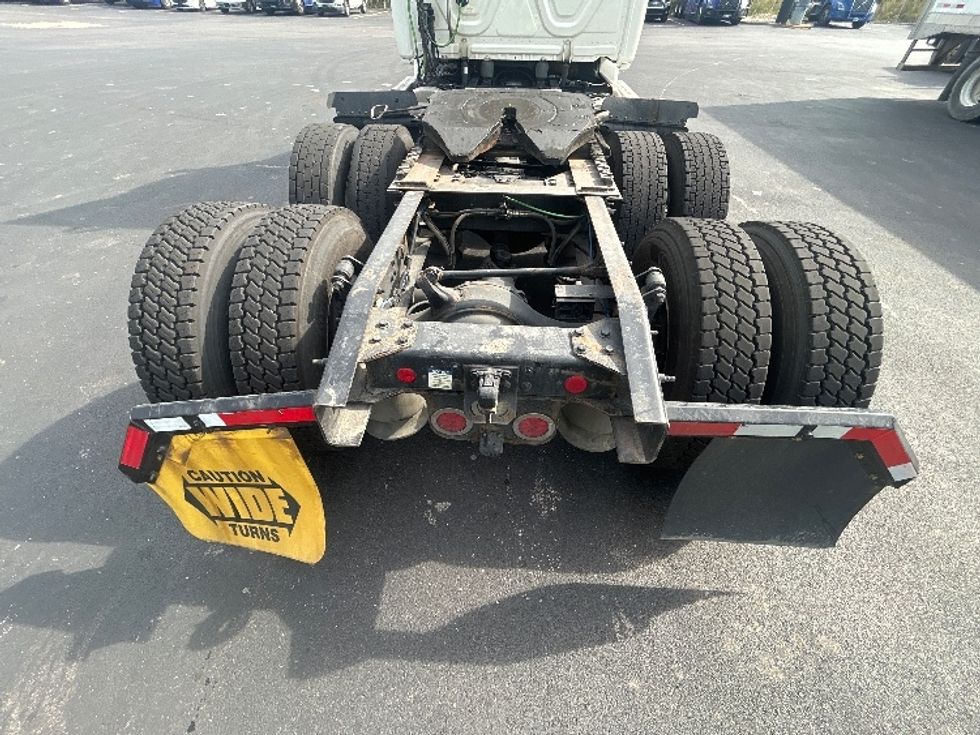 Day Cab Tractor-Heavy Duty Tractors-Freightliner-2019-Cascadia 11364ST-Indianapolis-IN-291,568\n\t\tmiles-$ 42,500 - Image 6