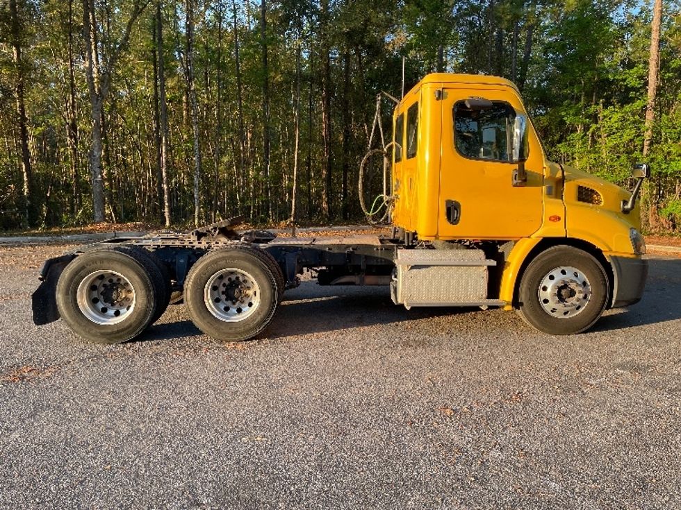 Day Cab Tractor-Heavy Duty Tractors-Freightliner-2019-Cascadia 11364ST-Jacksonville-FL-619,534\n\t\tmiles-$ 24,250 - Image 8