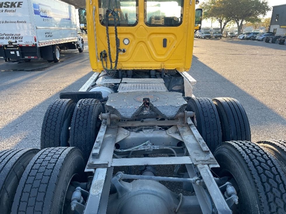Day Cab Tractor-Heavy Duty Tractors-Freightliner-2019-Cascadia 11364ST-Jacksonville-FL-694,335\n\t\tmiles-$ 24,250 - Image 6