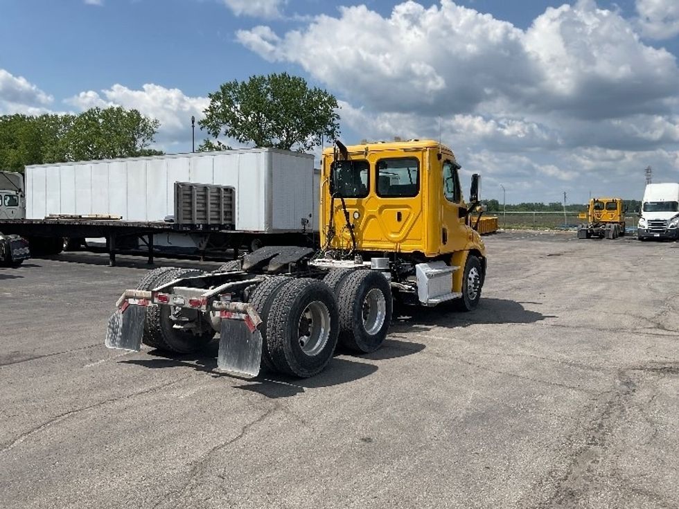 Day Cab Tractor-Heavy Duty Tractors-Freightliner-2019-Cascadia 11364ST-Kansas City-MO-209,526\n\t\tmiles-$ 47,750 - Image 7
