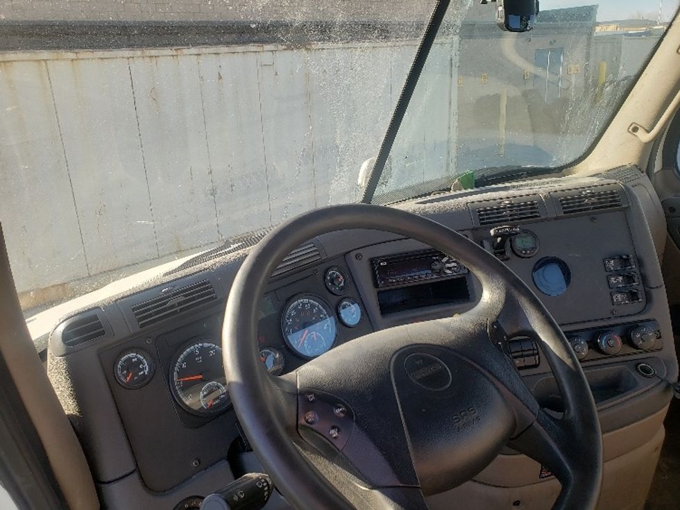 Day Cab Tractor-Heavy Duty Tractors-Freightliner-2019-Cascadia 11364ST-Kansas City-MO-422,744\n\t\tmiles-$ 44,000 - Image 10