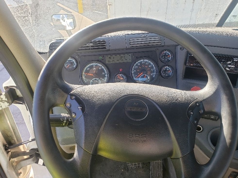 Day Cab Tractor-Heavy Duty Tractors-Freightliner-2019-Cascadia 11364ST-Kansas City-MO-422,744\n\t\tmiles-$ 44,000 - Image 11