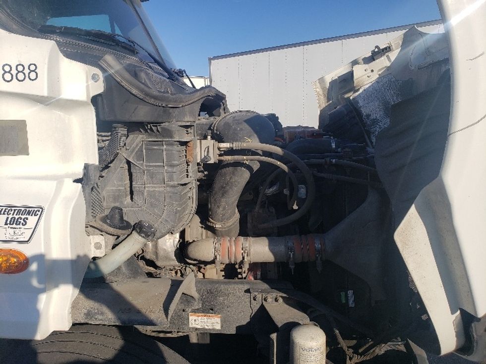 Day Cab Tractor-Heavy Duty Tractors-Freightliner-2019-Cascadia 11364ST-Kansas City-MO-422,744\n\t\tmiles-$ 44,000 - Image 15