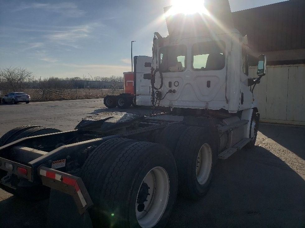 Day Cab Tractor-Heavy Duty Tractors-Freightliner-2019-Cascadia 11364ST-Kansas City-MO-422,744\n\t\tmiles-$ 44,000 - Image 7