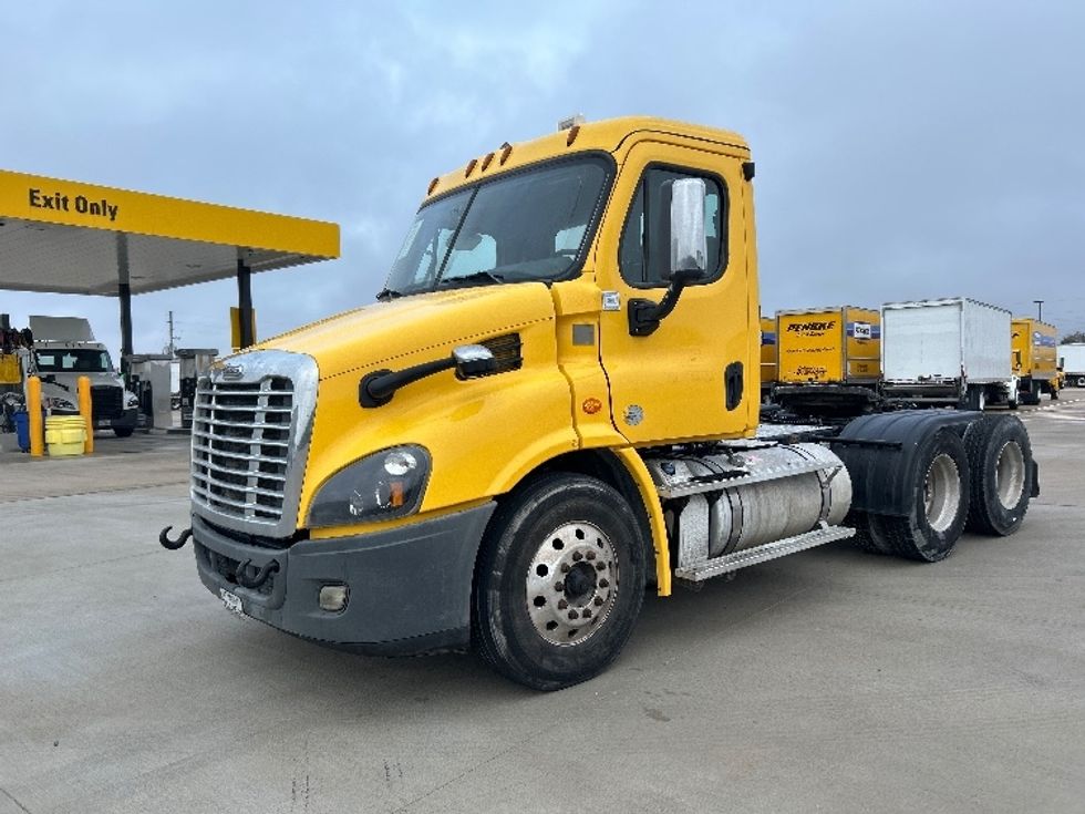 Day Cab Tractor-Heavy Duty Tractors-Freightliner-2019-Cascadia 11364ST-Katy-TX-383,617\n\t\tmiles-$ 35,500 - Image 3