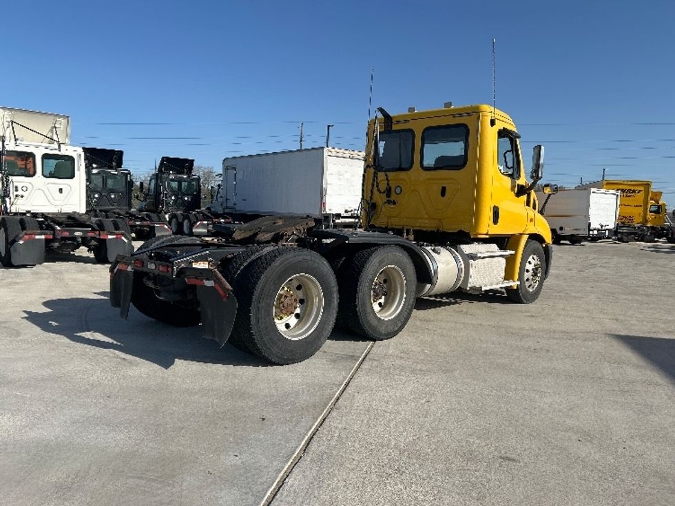 Day Cab Tractor-Heavy Duty Tractors-Freightliner-2019-Cascadia 11364ST-Katy-TX-400,164\n\t\tmiles-$ 37,500 - Image 7