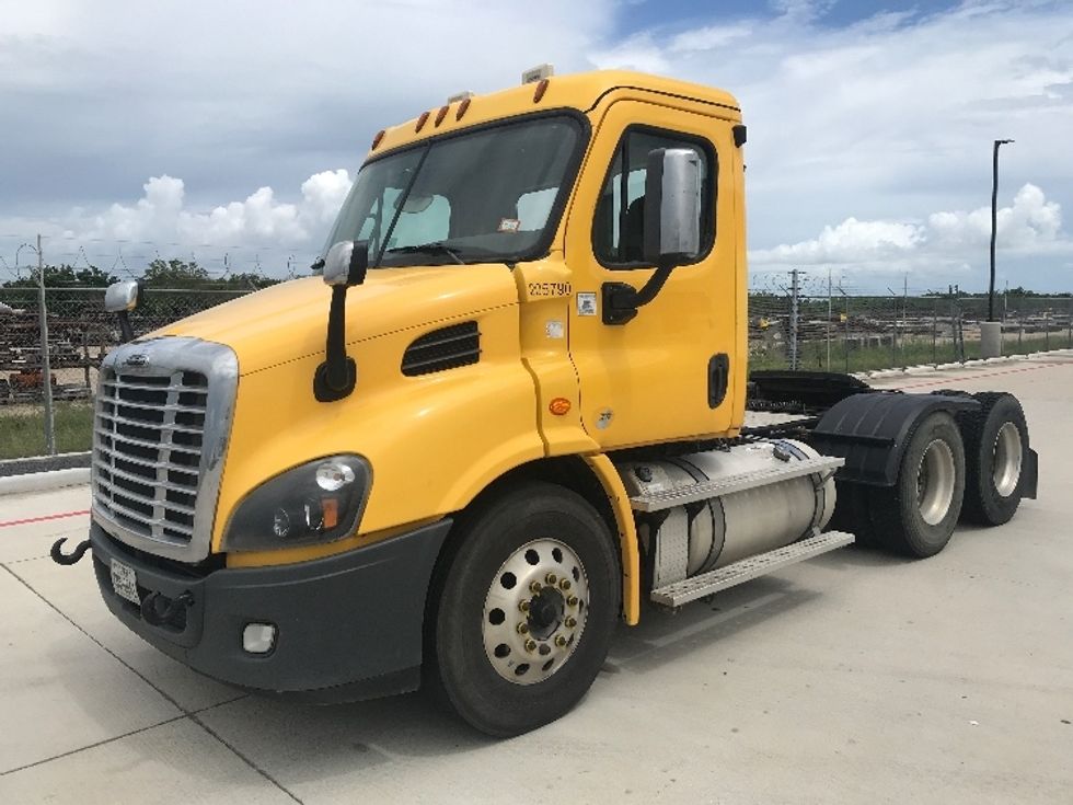 Day Cab Tractor-Heavy Duty Tractors-Freightliner-2019-Cascadia 11364ST-Katy-TX-474,374\n\t\tmiles-$ 33,250 - Image 3