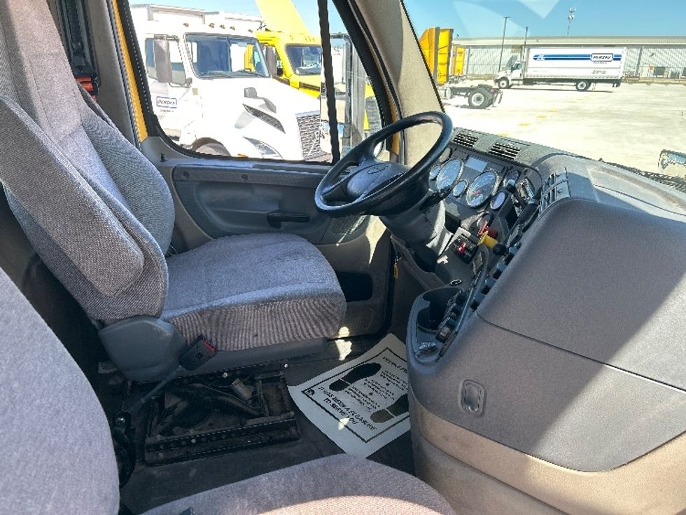 Day Cab Tractor-Heavy Duty Tractors-Freightliner-2019-Cascadia 11364ST-Katy-TX-478,074\n\t\tmiles-$ 38,250 - Image 14