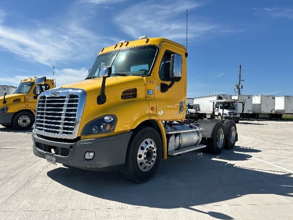 Day Cab Tractor-Heavy Duty Tractors-Freightliner-2019-Cascadia 11364ST-Katy-TX-478,074\n\t\tmiles-$ 38,250 - Image 3