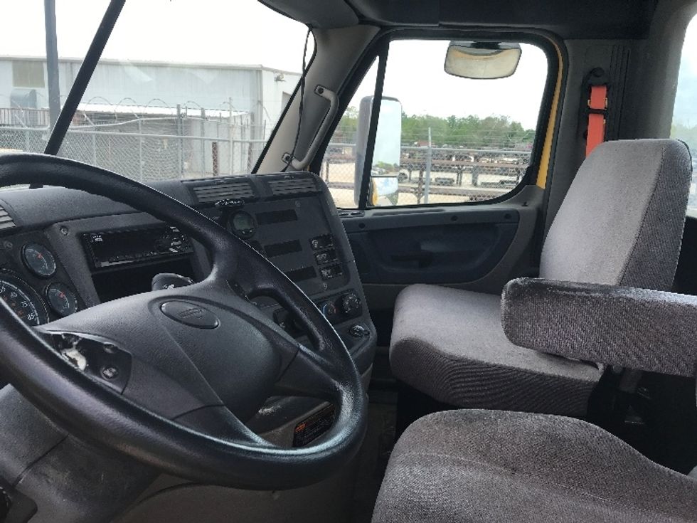 Day Cab Tractor-Heavy Duty Tractors-Freightliner-2019-Cascadia 11364ST-Katy-TX-526,147\n\t\tmiles-$ 29,000 - Image 10