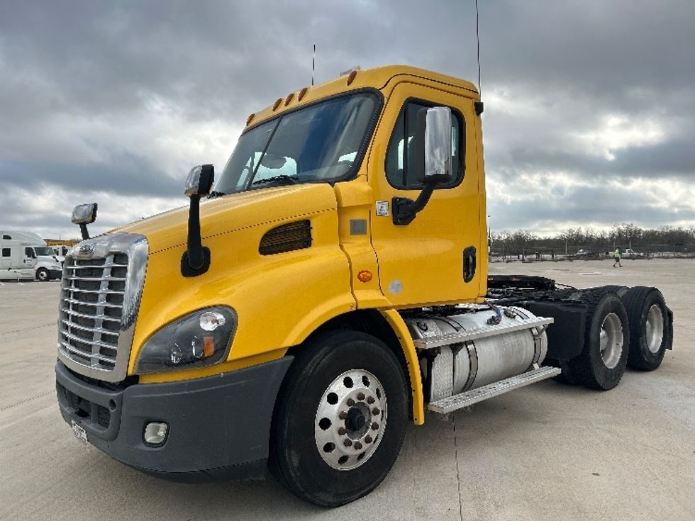 Day Cab Tractor-Heavy Duty Tractors-Freightliner-2019-Cascadia 11364ST-Katy-TX-547,513\n\t\tmiles-$ 25,500 - Image 3