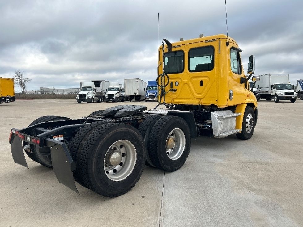Day Cab Tractor-Heavy Duty Tractors-Freightliner-2019-Cascadia 11364ST-Katy-TX-547,513\n\t\tmiles-$ 25,500 - Image 7