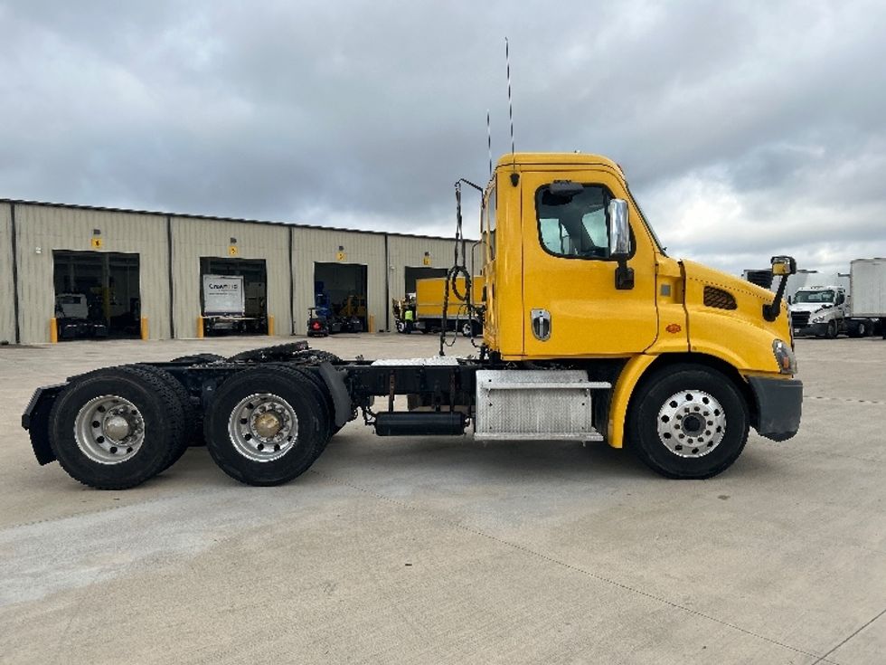 Day Cab Tractor-Heavy Duty Tractors-Freightliner-2019-Cascadia 11364ST-Katy-TX-547,513\n\t\tmiles-$ 25,500 - Image 8