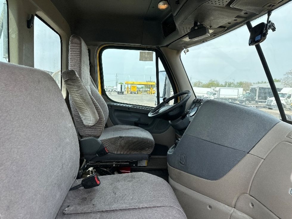 Day Cab Tractor-Heavy Duty Tractors-Freightliner-2019-Cascadia 11364ST-Katy-TX-586,426\n\t\tmiles-$ 25,000 - Image 14