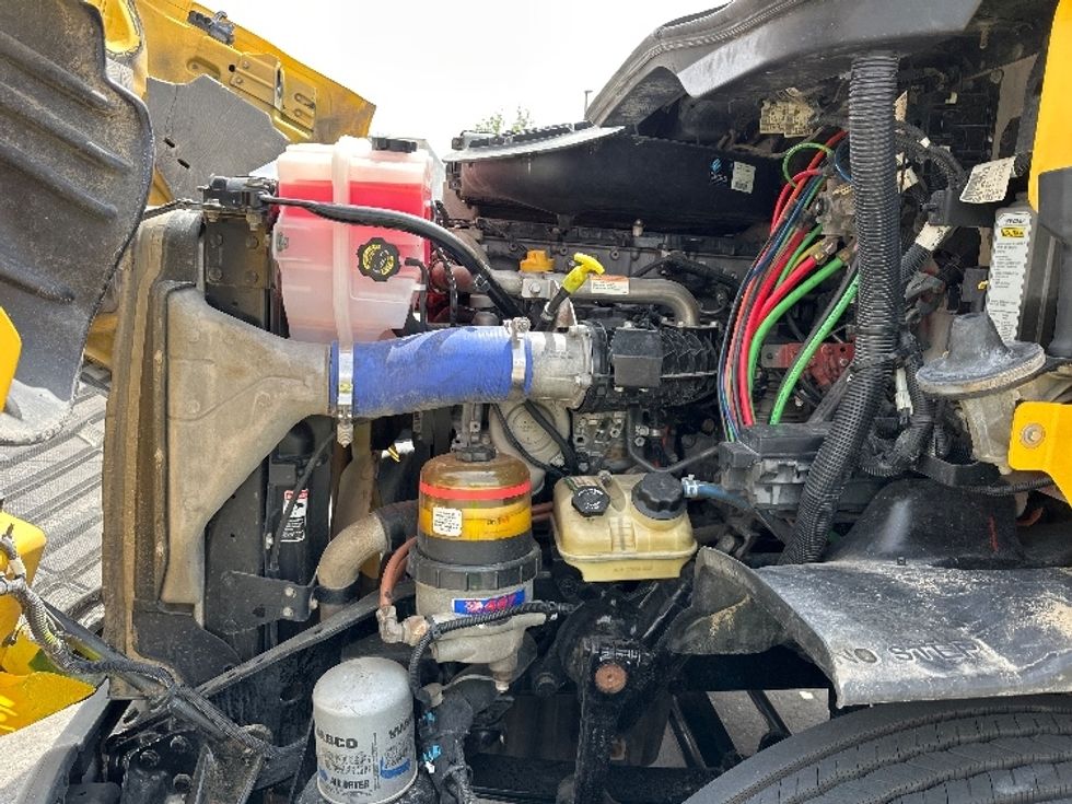 Day Cab Tractor-Heavy Duty Tractors-Freightliner-2019-Cascadia 11364ST-Katy-TX-586,426\n\t\tmiles-$ 25,000 - Image 16