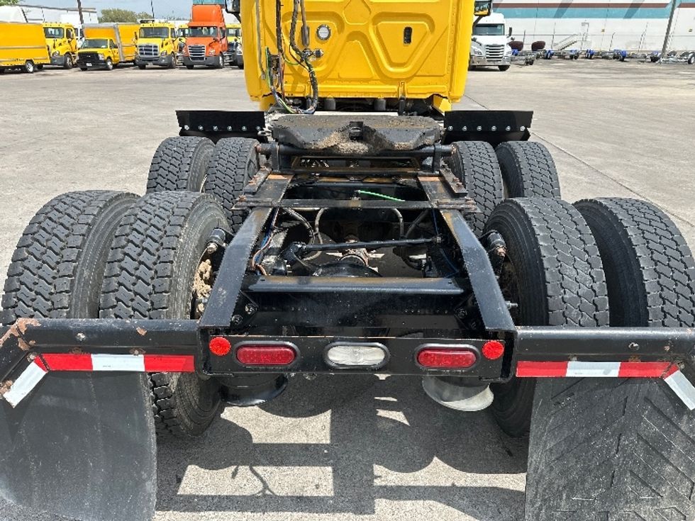Day Cab Tractor-Heavy Duty Tractors-Freightliner-2019-Cascadia 11364ST-Katy-TX-586,426\n\t\tmiles-$ 25,000 - Image 6
