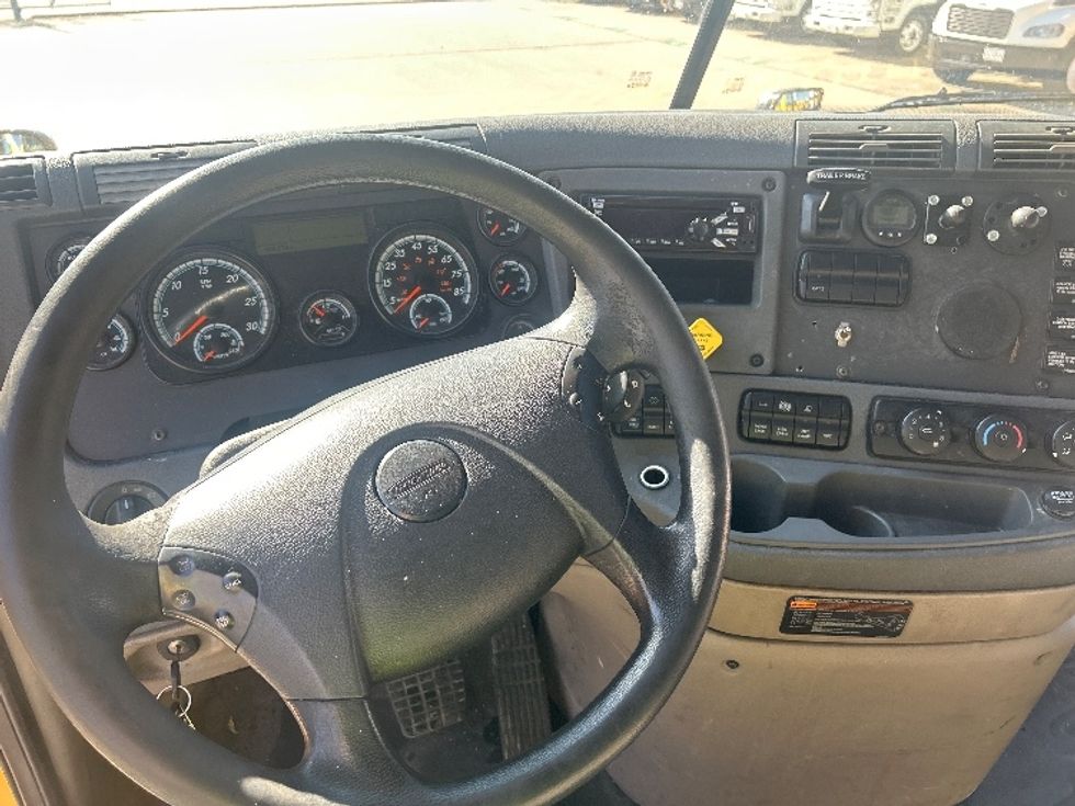 Day Cab Tractor-Heavy Duty Tractors-Freightliner-2019-Cascadia 11364ST-Katy-TX-649,564\n\t\tmiles-$ 27,500 - Image 11