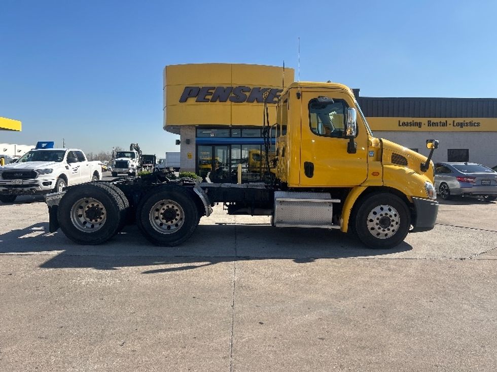 Day Cab Tractor-Heavy Duty Tractors-Freightliner-2019-Cascadia 11364ST-Katy-TX-649,564\n\t\tmiles-$ 27,500 - Image 8
